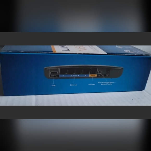Linksys E2500 N600 Dual-Band WiFi Router - Picture 5 of 12